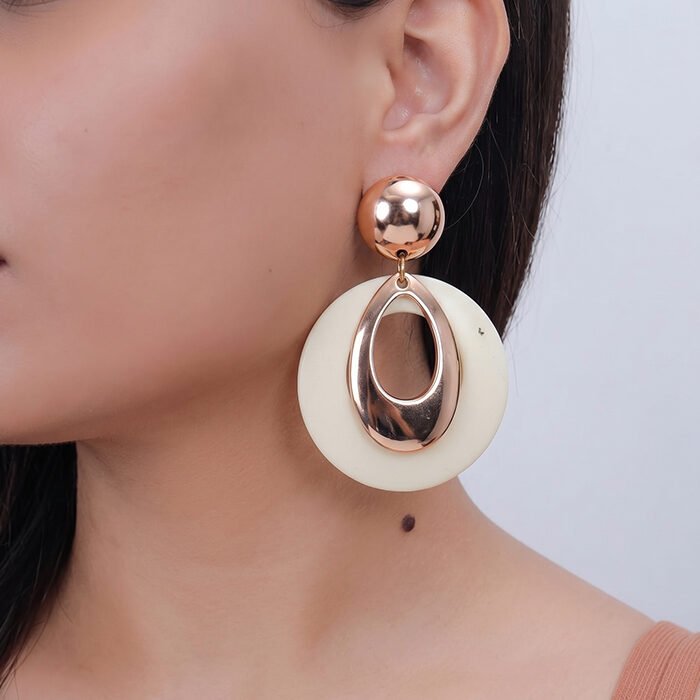 Alabaster-Mod-Horizon-Layered-Hoop-Drops-5
