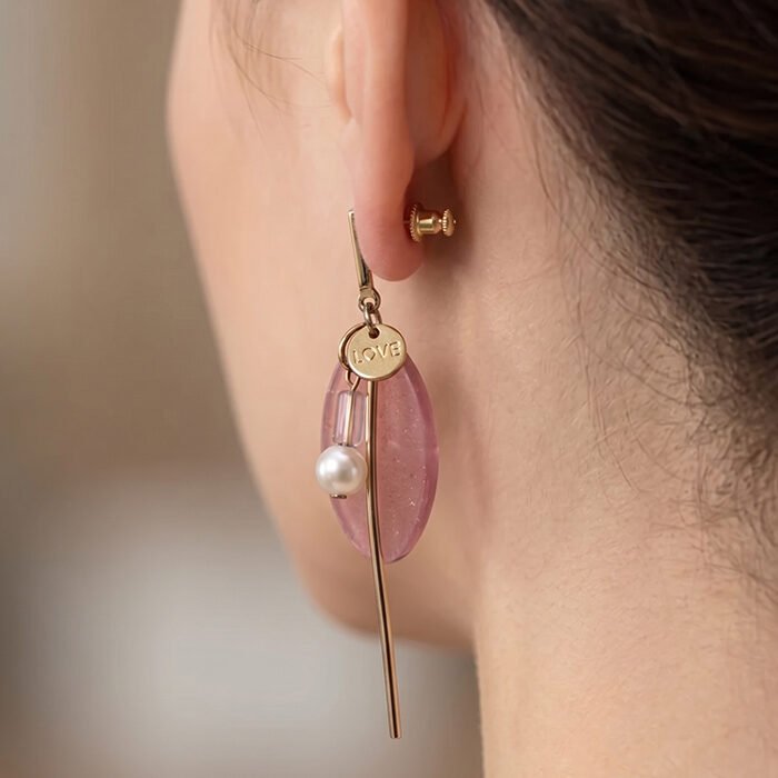 Blush-Amour-Linear-Needle-Drops-3