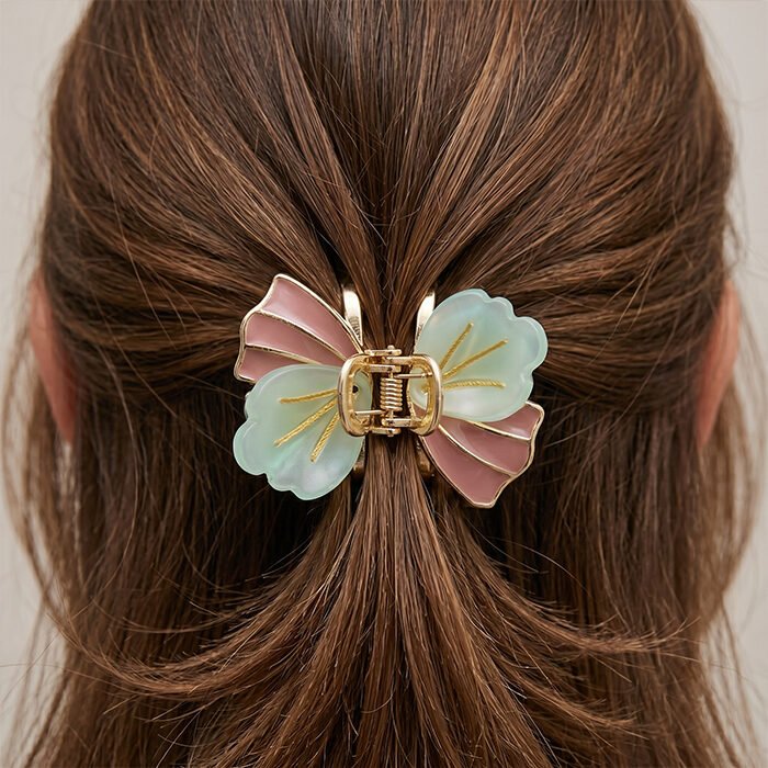 Blush-&-Mint-Layered-Petal-Mini-Claw-Clip