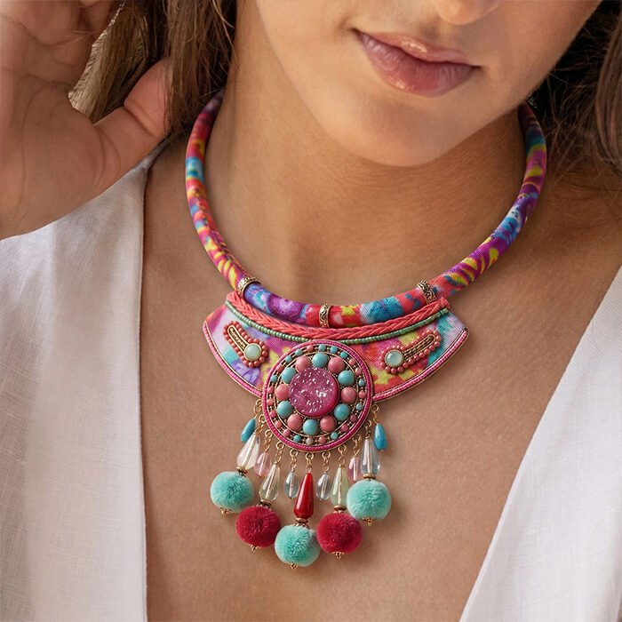 Colorful-blitz-necklace-1