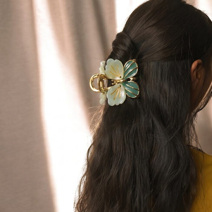 Emerald-&-Mint-Ombré-Butterfly-Mini-Claw-Clip-3
