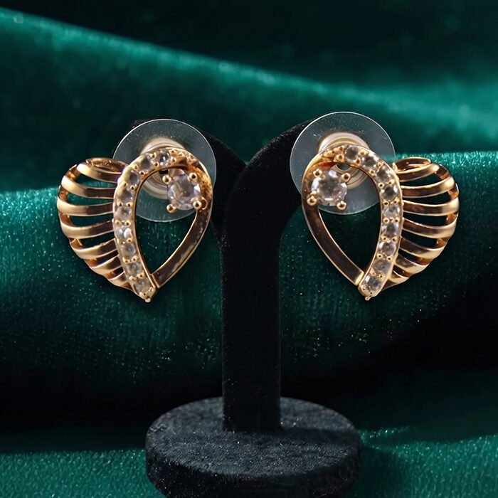 Golden-Heart-Studs-5