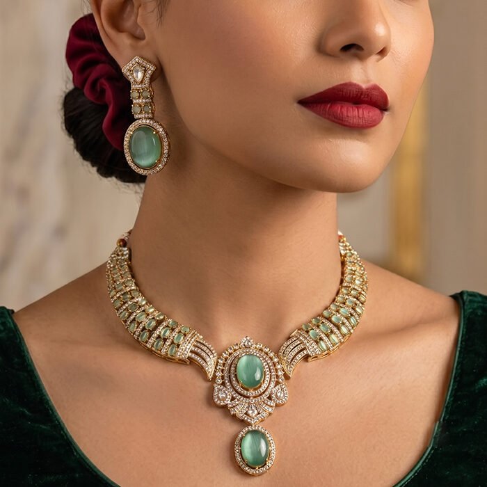 Mint-Chatoyant-Imperial-Medallion-Suite-2