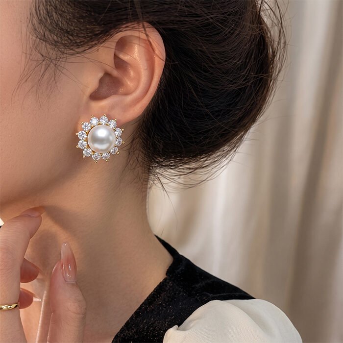 Pearl-Halo-Studs-6