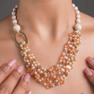 White Flowery necklace