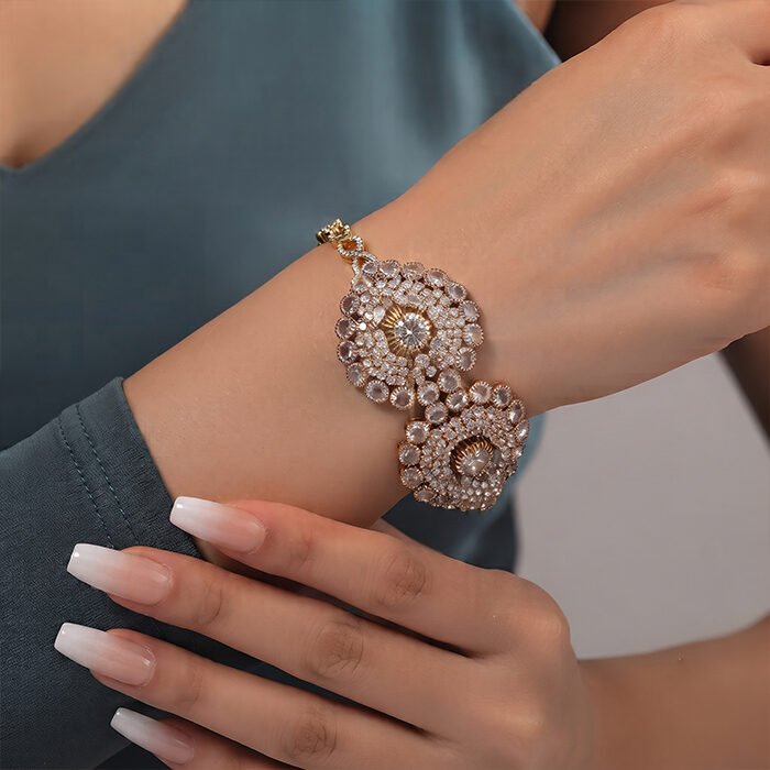 Pearl-Blossom-Crystal-Kada-2