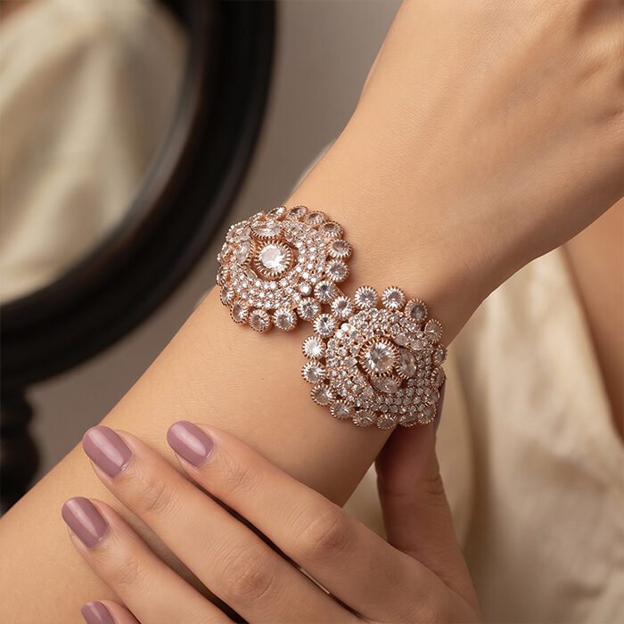 Pearl-Blossom-Crystal-Kada-3