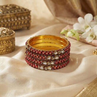 Royal Scarlet Kundan Bangle Set